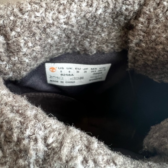 Women's Timberland Earthkeepers Amston Roll Top Black Boots Size 8 - Picture 10 of 11